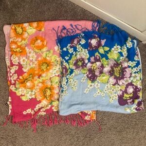 MUST BUNDLE Apt. 9 set of scarves